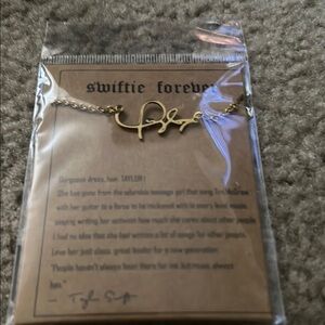 Taylor Swift Signature necklace